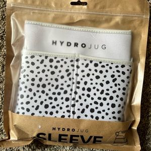 NEW Hydrojug sleeve